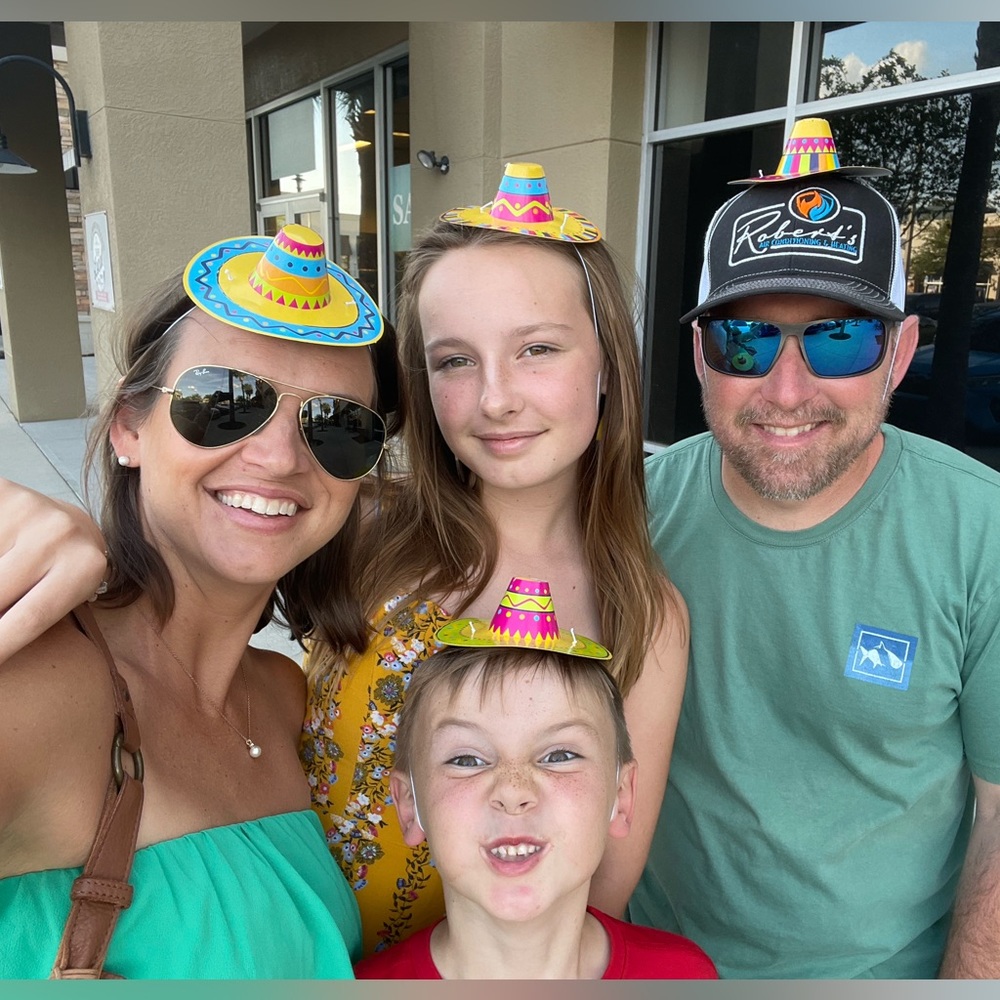 Meet your Posher, Niki